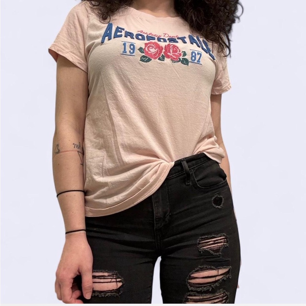 Aeropostale Pink Floral Rose Graphic Classic Crew T-Shirt